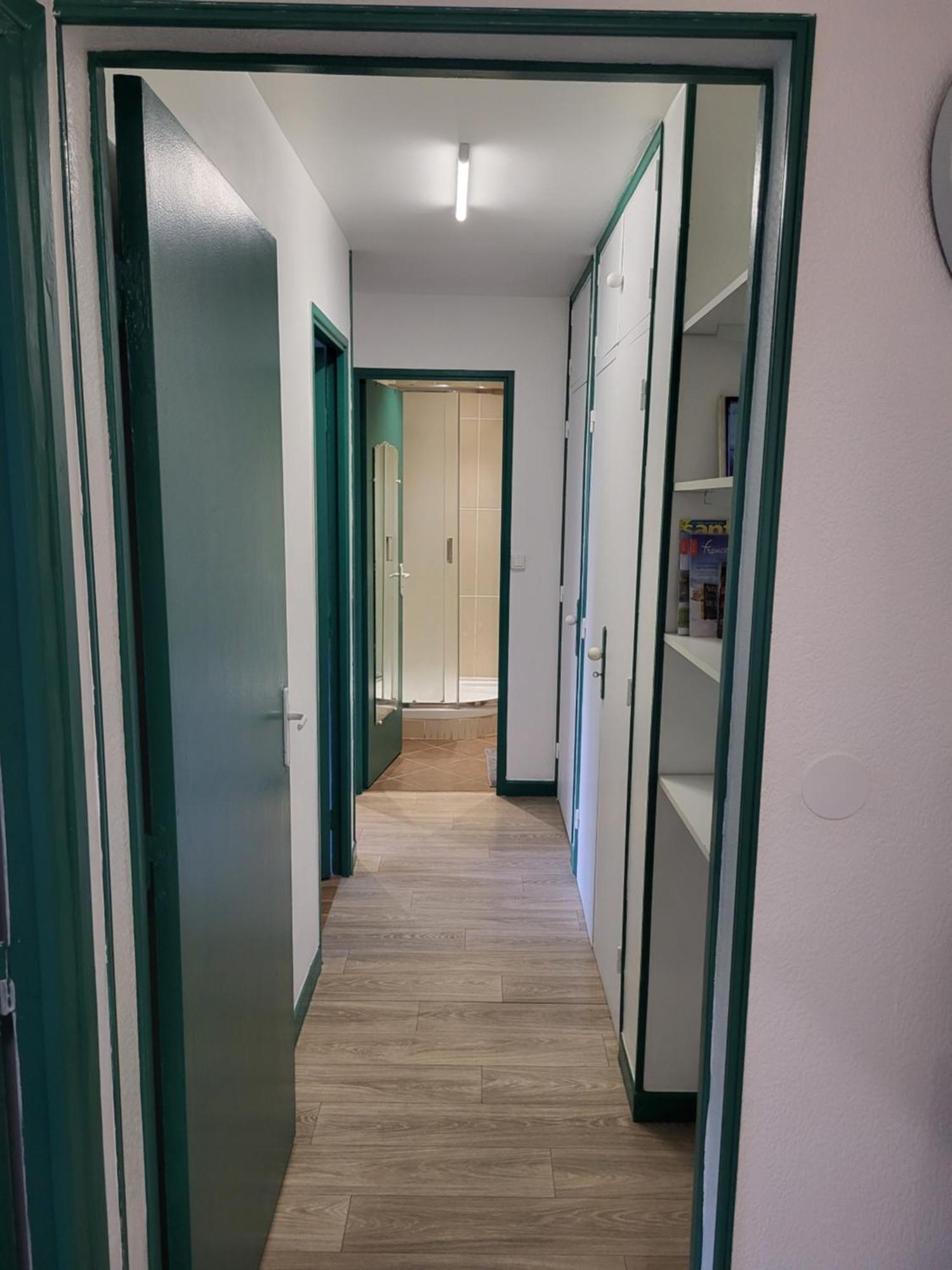 Private Room-3 In Hannana Apartment- 2 Min Walk To Tram 12 Min To Nice Train Station 15 Min To Massena Place Buitenkant foto
