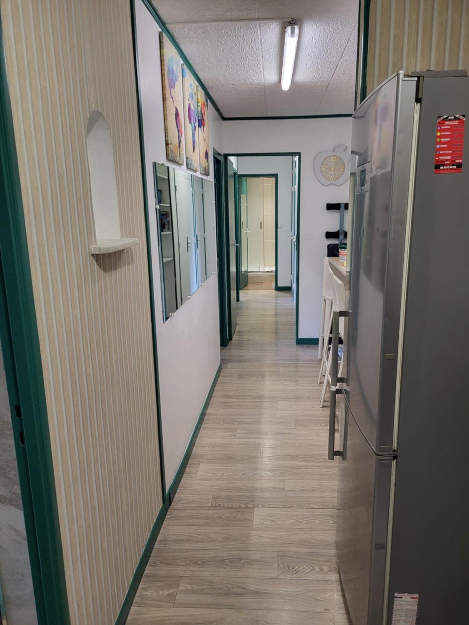 Private Room-3 In Hannana Apartment- 2 Min Walk To Tram 12 Min To Nice Train Station 15 Min To Massena Place Buitenkant foto
